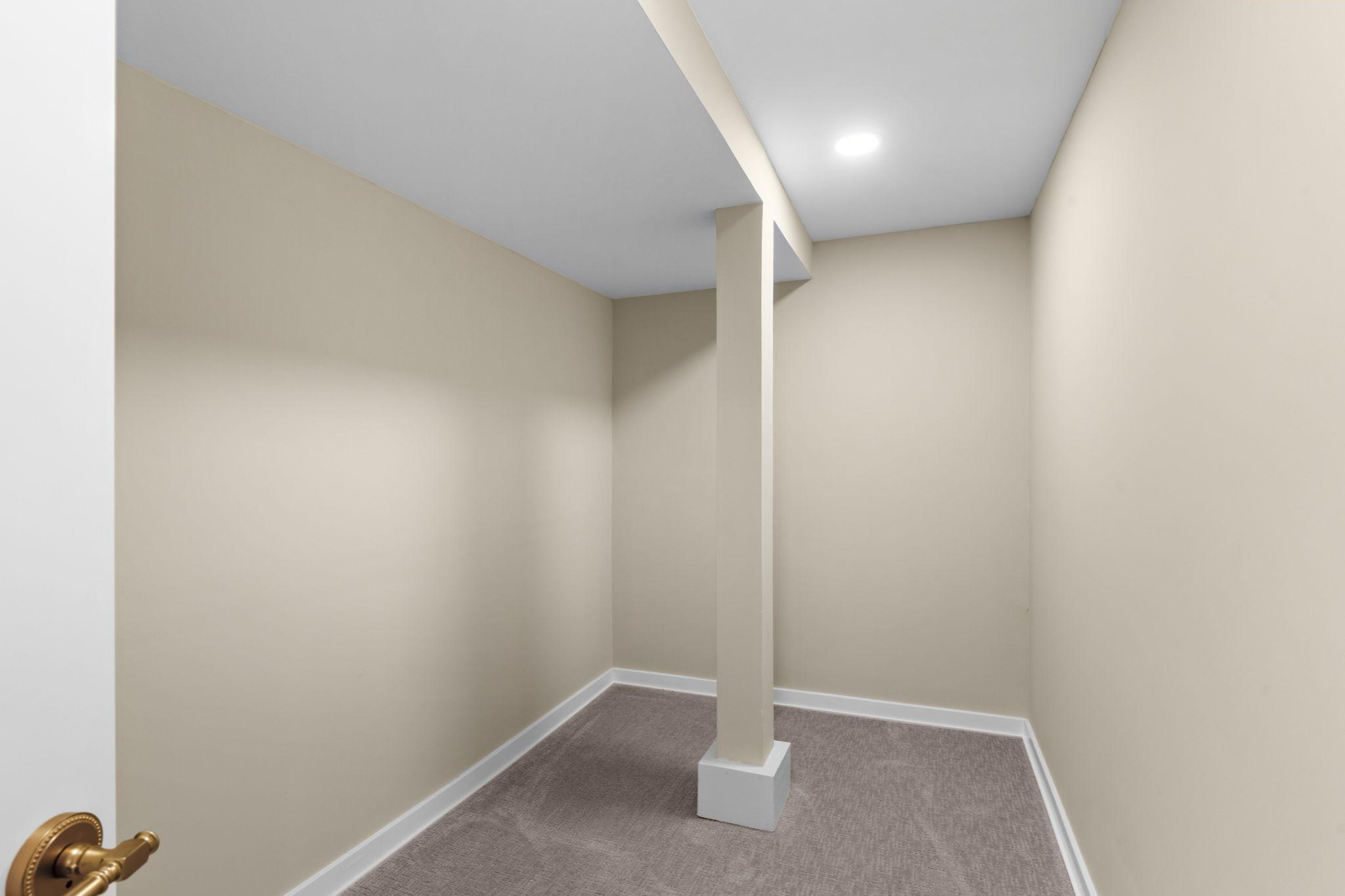 71-web-or-mls-11934 James Rd-63.jpg