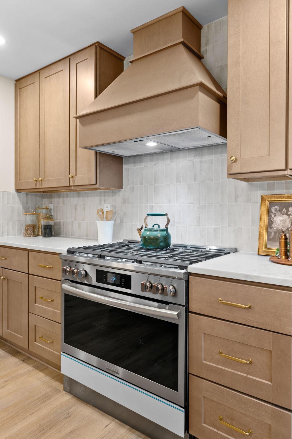 45-web-or-mls-11934 James Rd-37.jpg