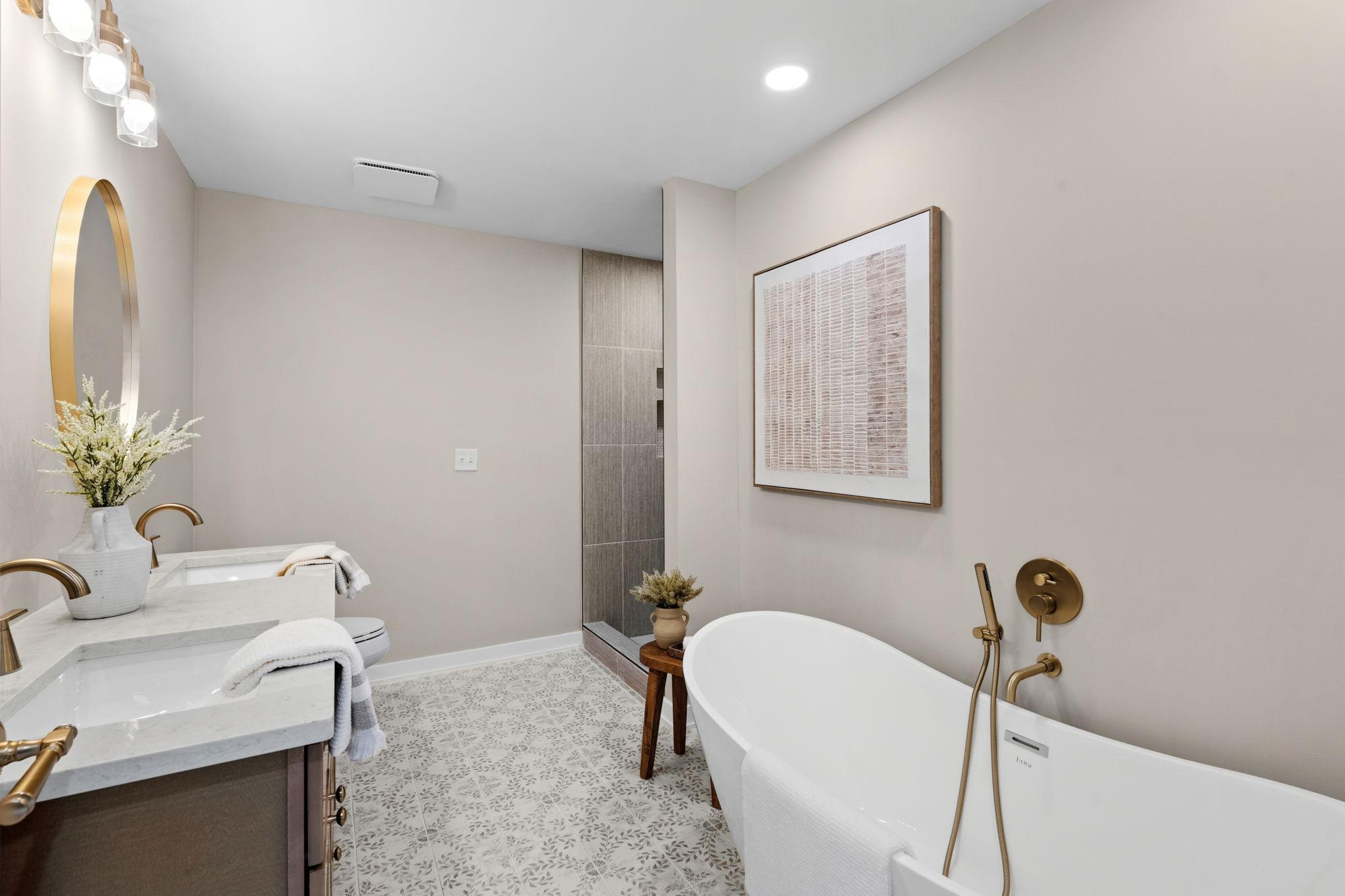 56-web-or-mls-11934 James Rd-48.jpg