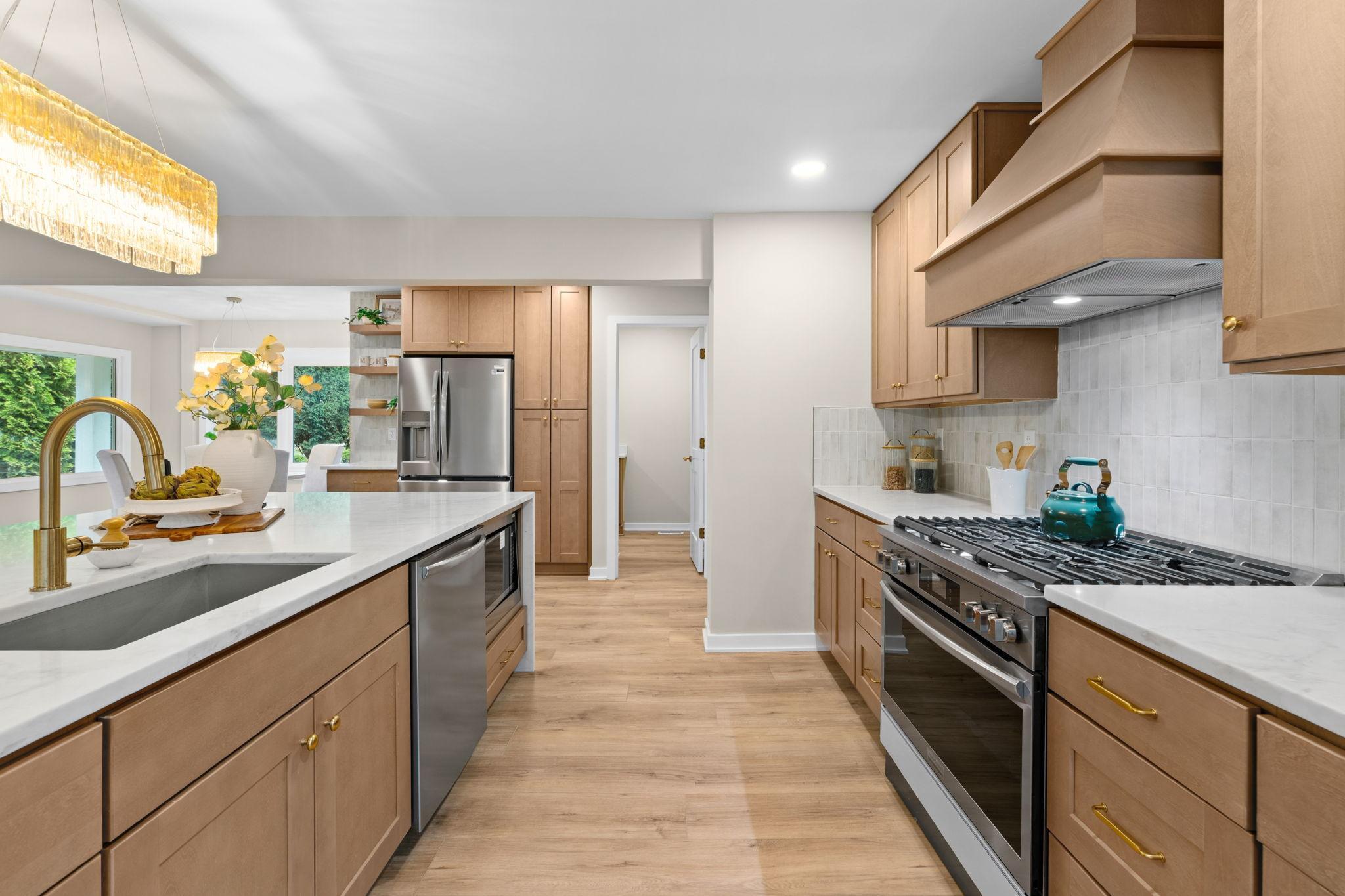 43-web-or-mls-11934 James Rd-35.jpg
