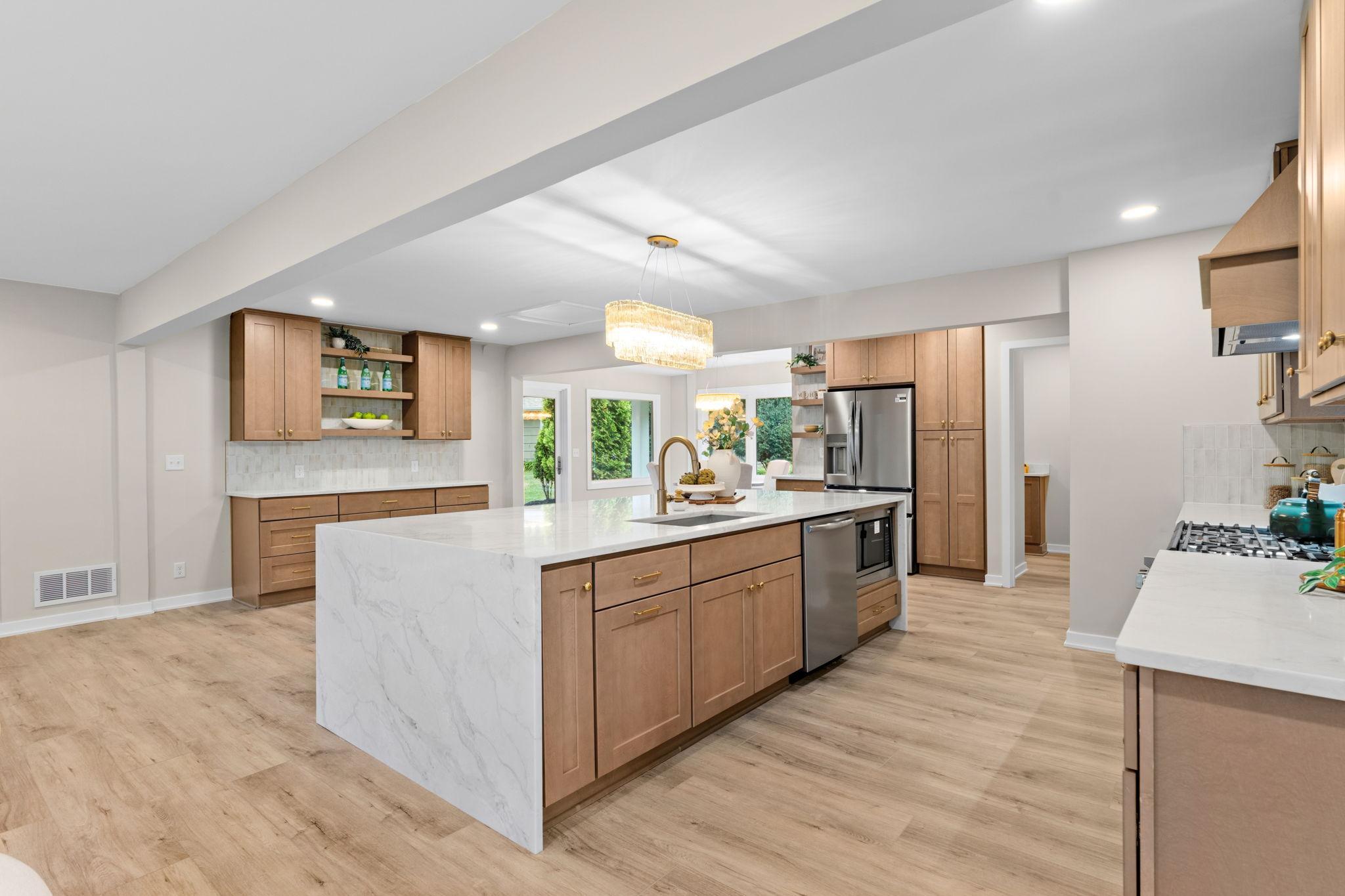 37-web-or-mls-11934 James Rd-29.jpg
