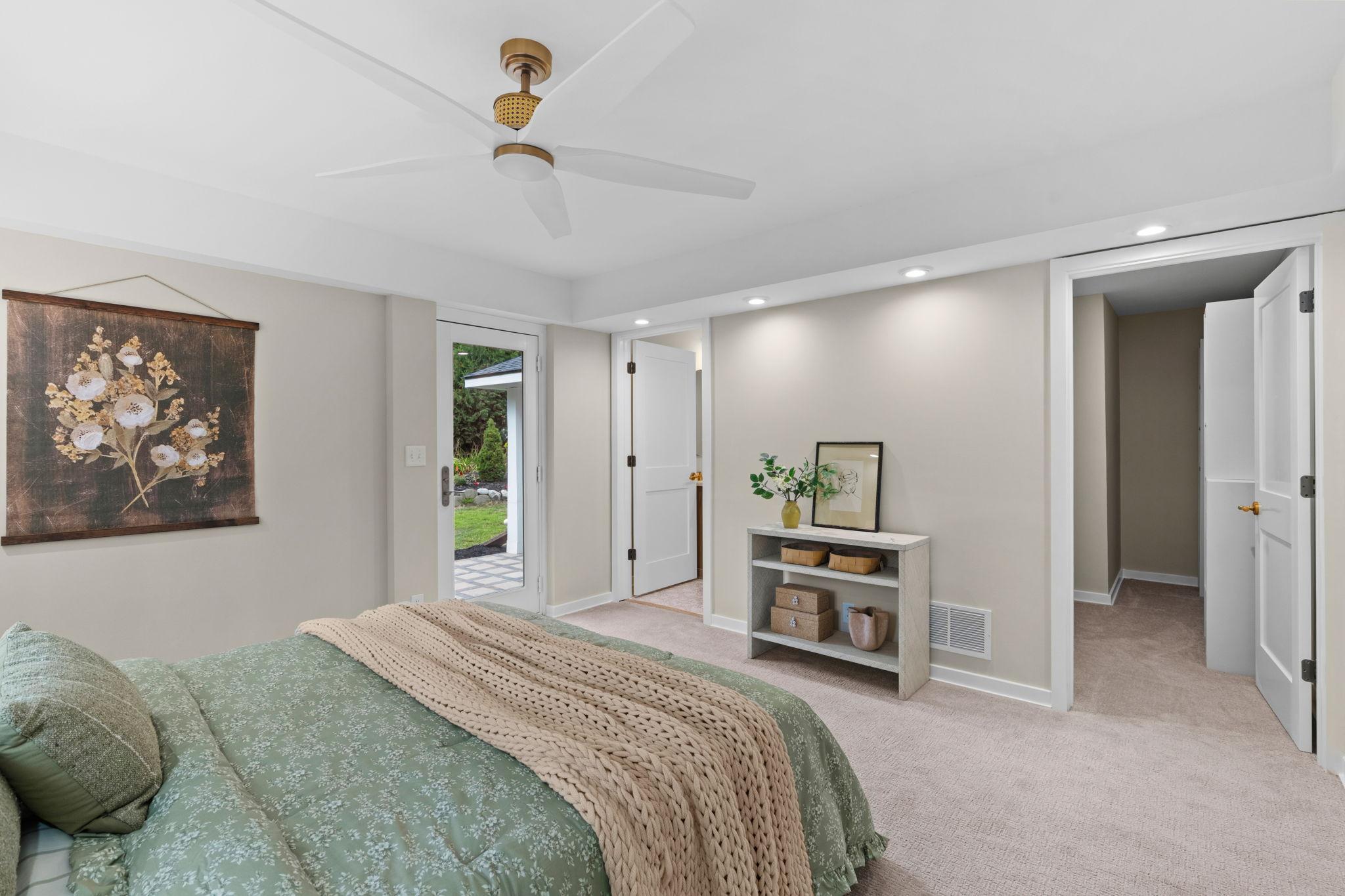 53-web-or-mls-11934 James Rd-45.jpg