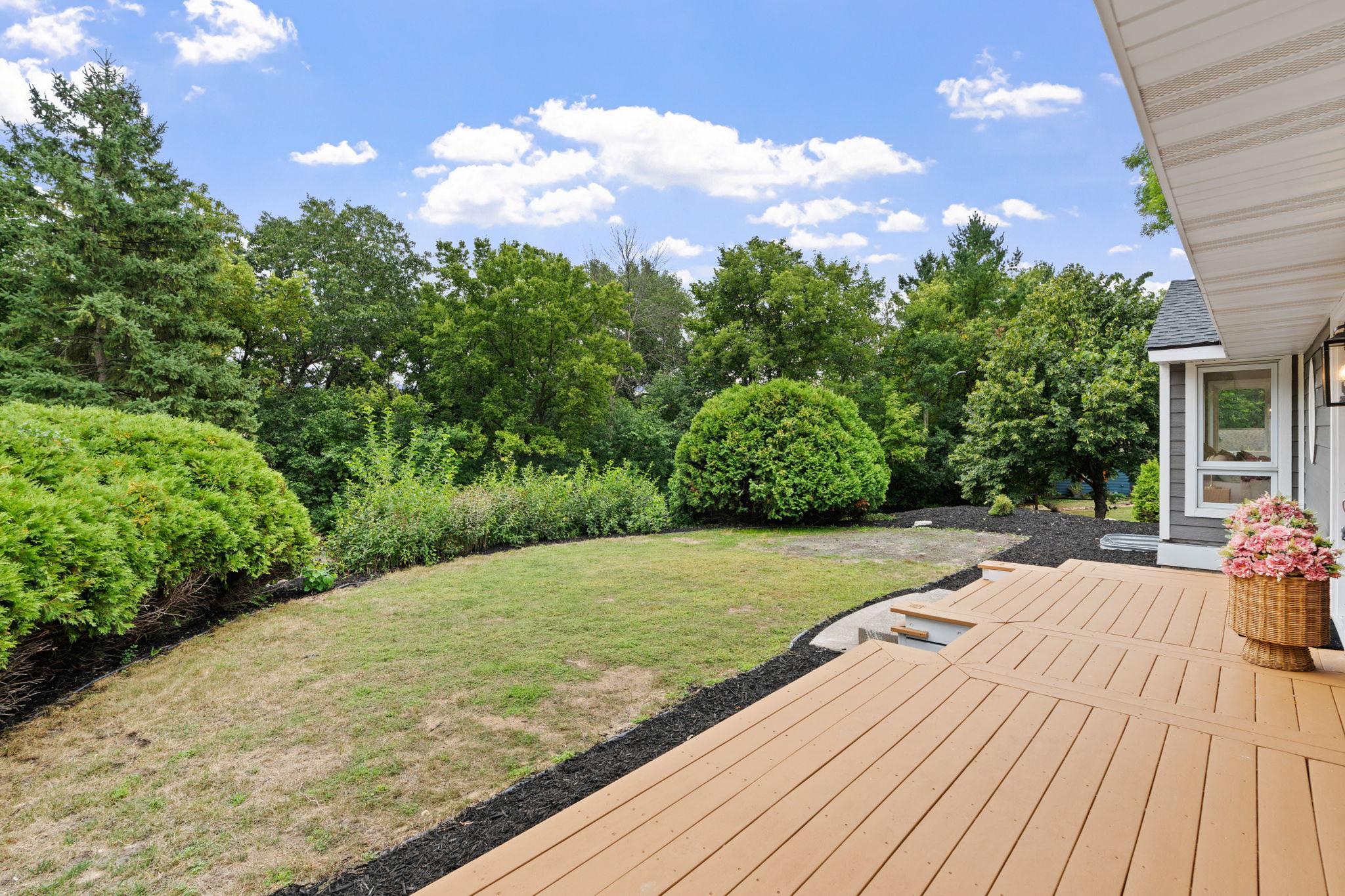16-web-or-mls-11934 James Rd-8.jpg