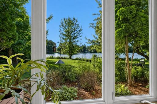 313 - Livingroom window
