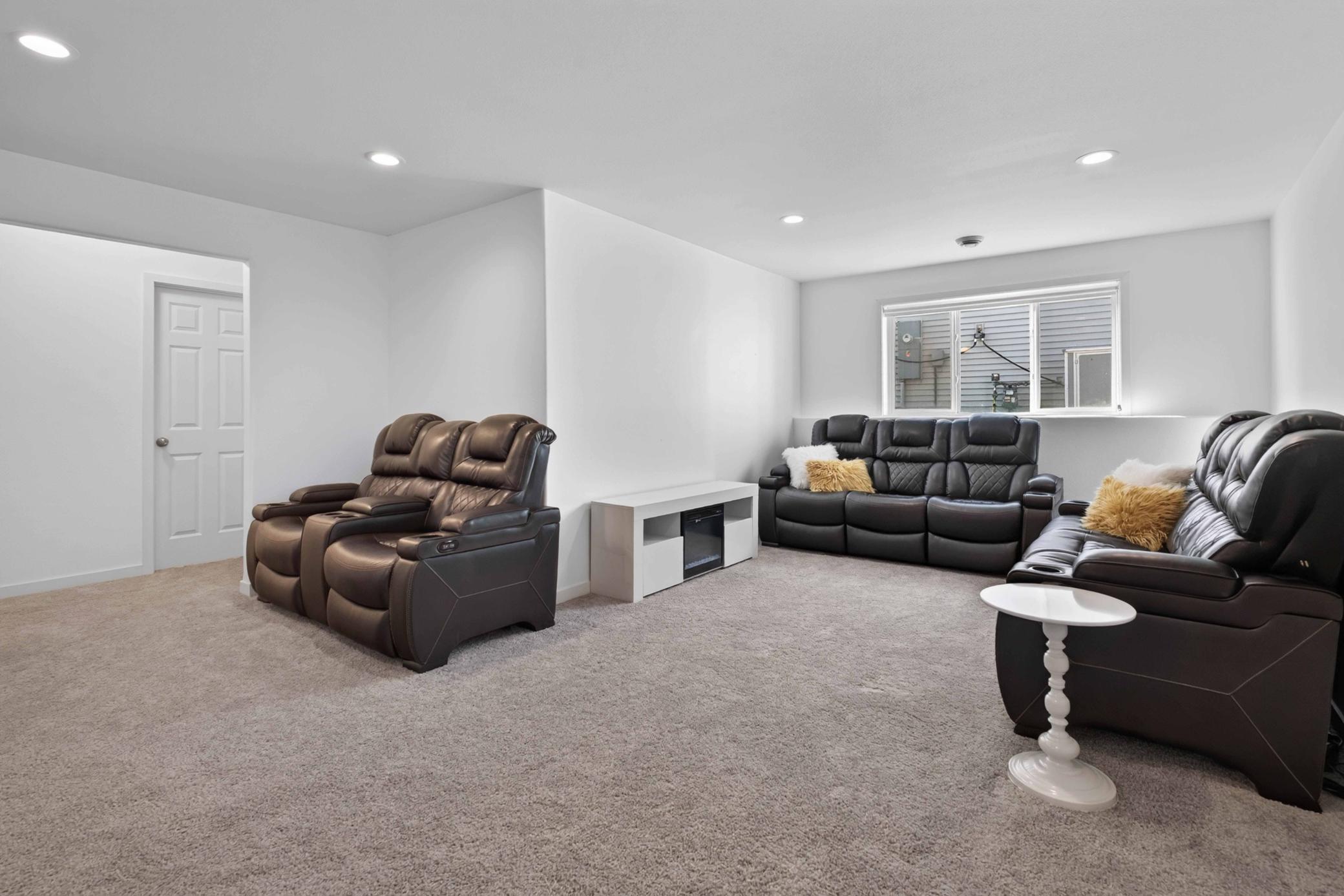 Bonus Living Space in Family Room