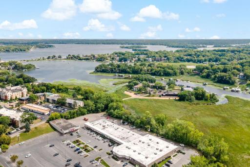 Right on the water — Lake Minnetonka and its channels stretch out just beyond the neighborhood, with everyday shops and conveniences close at hand