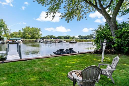 Direct dock access on Lake Minnetonka - floating docks and Jets Skis negotiable
