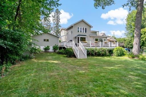 Large yard leading to shoreline