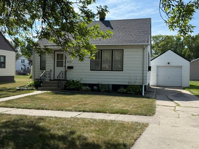 415 10th St No -= Breckenridge, MN