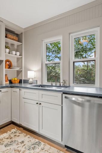 New High-End Kitchen Cabinets