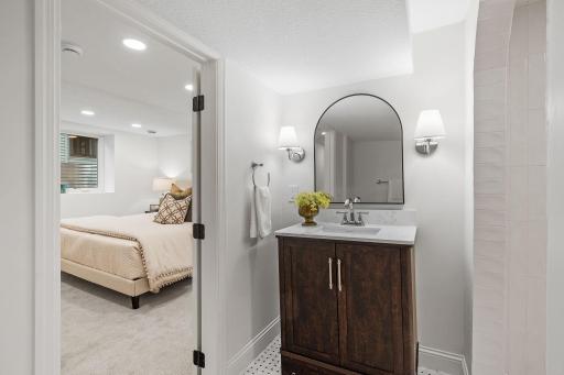 56-web-or-mls-4329 43rd Ave S-56.jpg