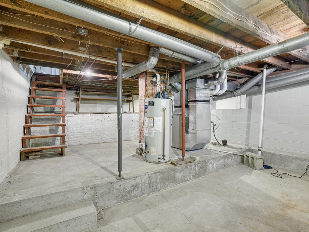 14 - Basement.jpg