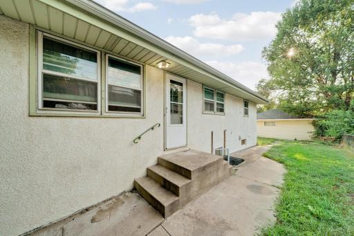 8710Photography-Web-Friendly-3822-3rd-St-NE-Columbia-Heights-MN-55421-49.jpeg