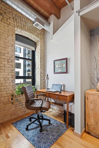33-607 Washington Ave S _202 [3317029]- 033.jpg