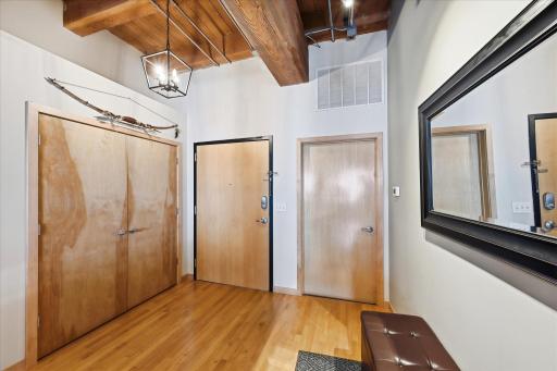 12-607 Washington Ave S _202 [3317029]- 012.jpg