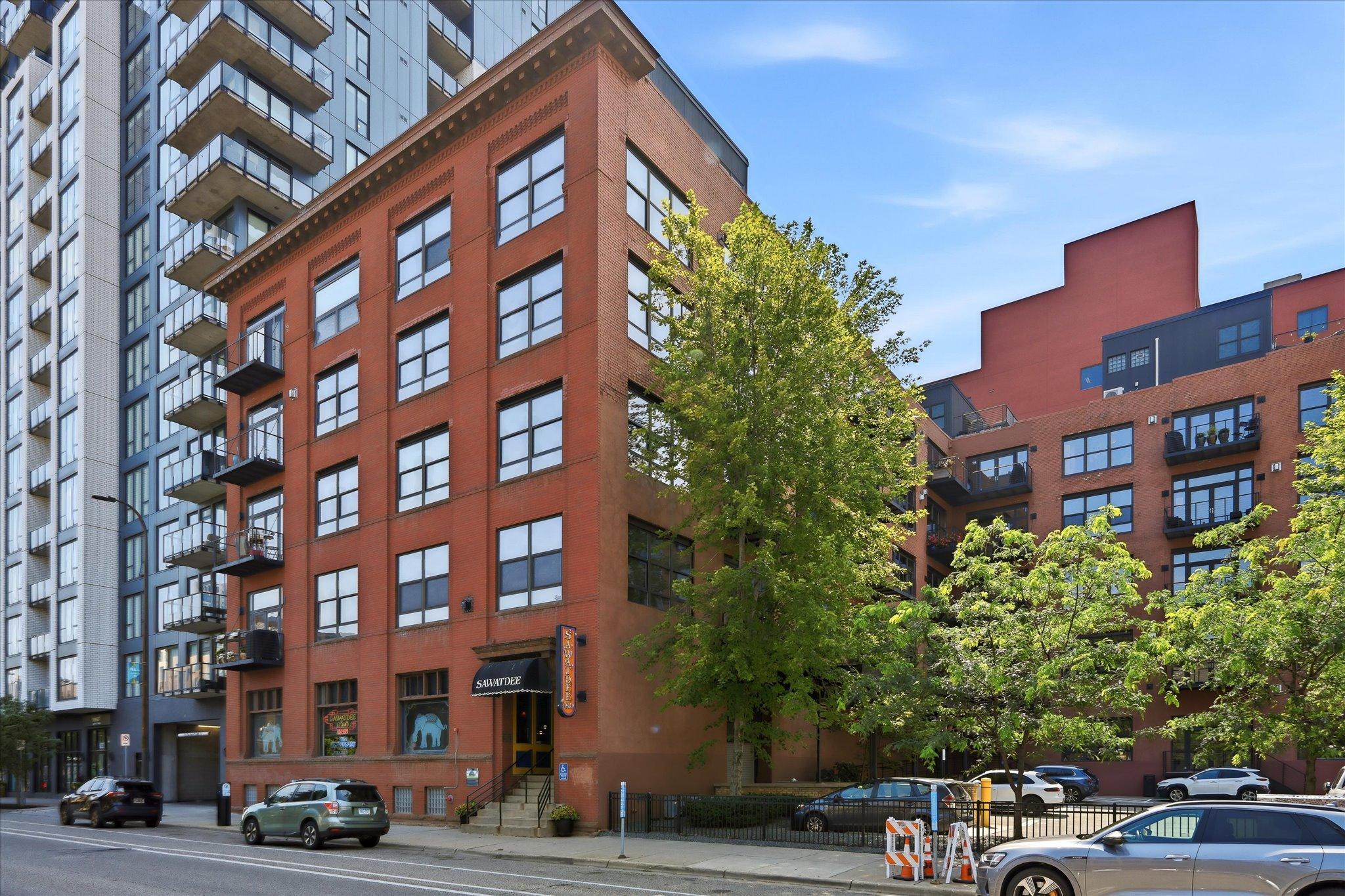 02-607 Washington Ave S _202 [3317029]- 002.jpg