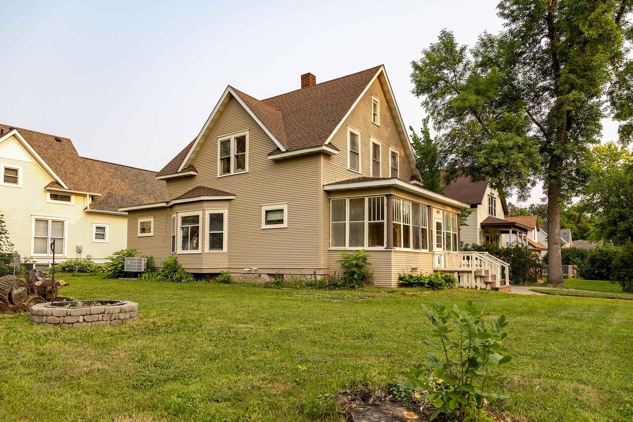 603 Horace Avenue N, Thief River Falls, MN 56701