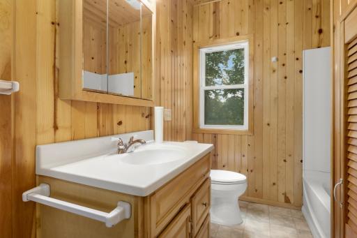 4215 Elmore Avenue, Webster, MN 55088
