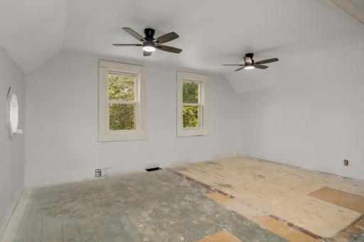 4215 Elmore Avenue, Webster, MN 55088