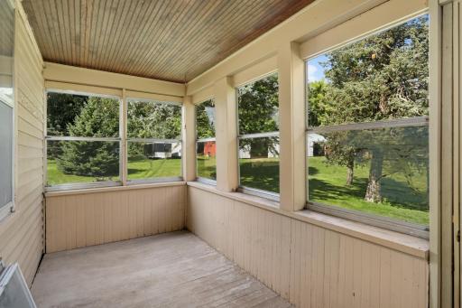4215 Elmore Avenue, Webster, MN 55088