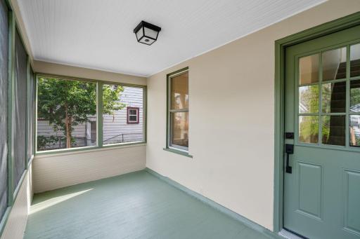 Screened 3 Seasons Front Porch