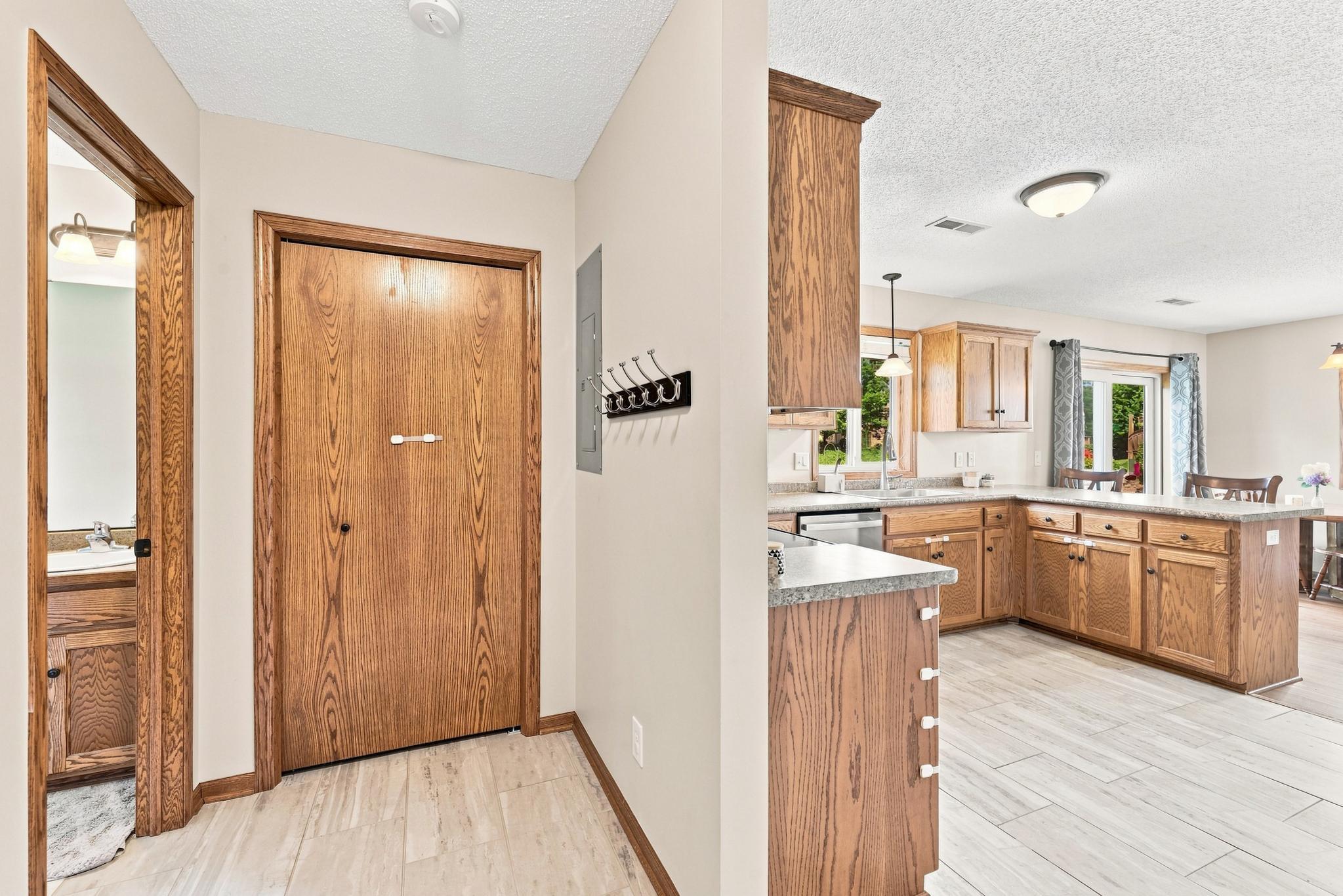 Garage Entry/Kitchen