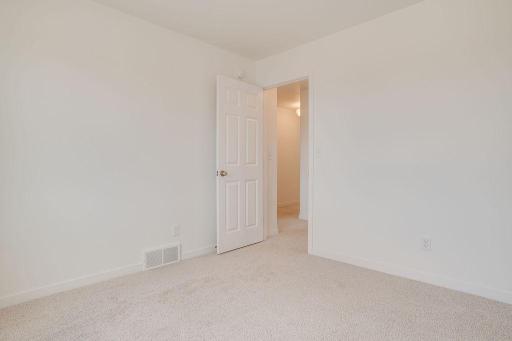 6747 Selkirk Drive S, Fargo, ND 58104