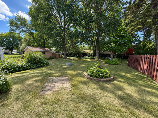 847 3rd Street N, Wahpeton, ND 58075