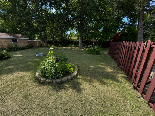 847 3rd Street N, Wahpeton, ND 58075