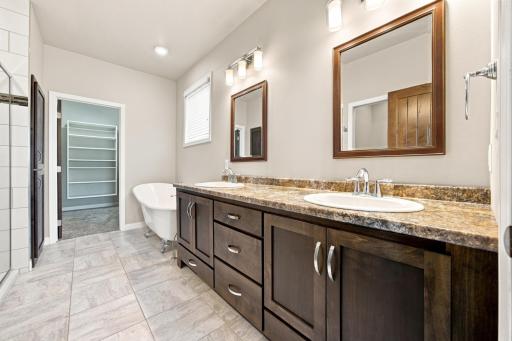 4538 65th Street S, Fargo, ND 58104
