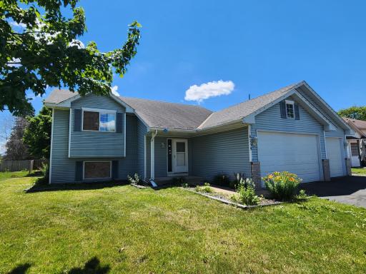 6259 Forest Boulevard Trail, Wyoming, MN 55092