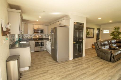 5432Mineral-home1-kit1.jpg