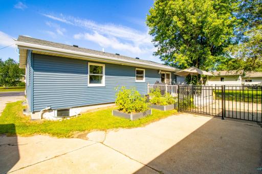 5432Mineral-ext3-rear1.jpg