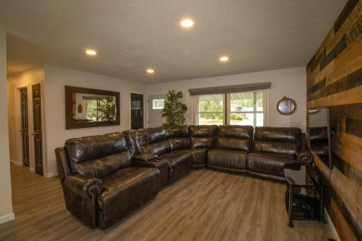 5432Mineral-home1-live2.jpg