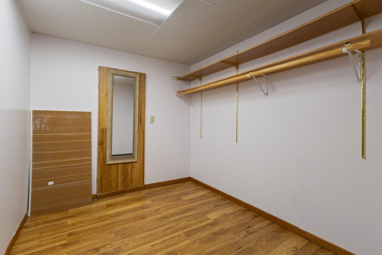 Bedroom 4 Walk-In Closet