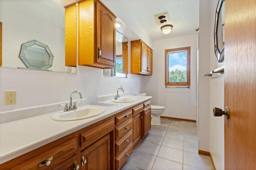 1433 Morris Avenue, Hinckley, MN 55037