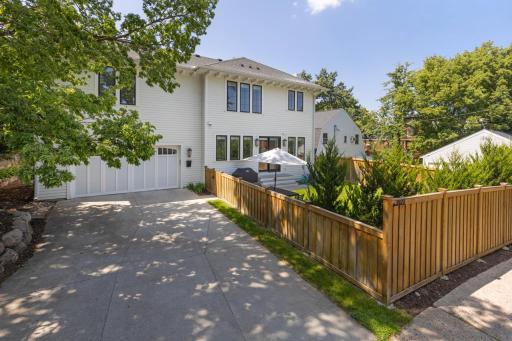 3923 Vincent Avenue S, Minneapolis, MN 55410