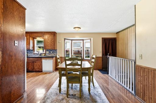 7-web-or-mls-678-Case-Ave-E-07.jpg