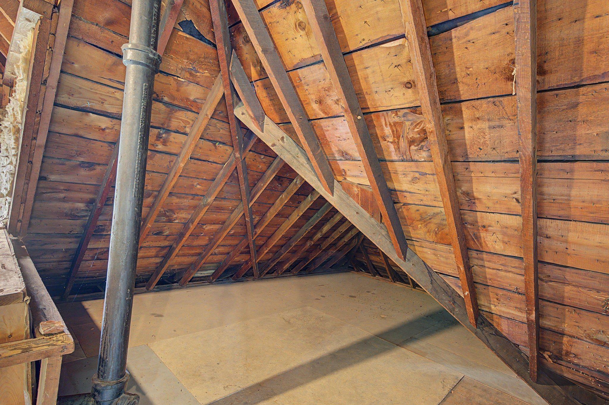 11-web-or-mls-987_Earl_Street_20_mls.jpg