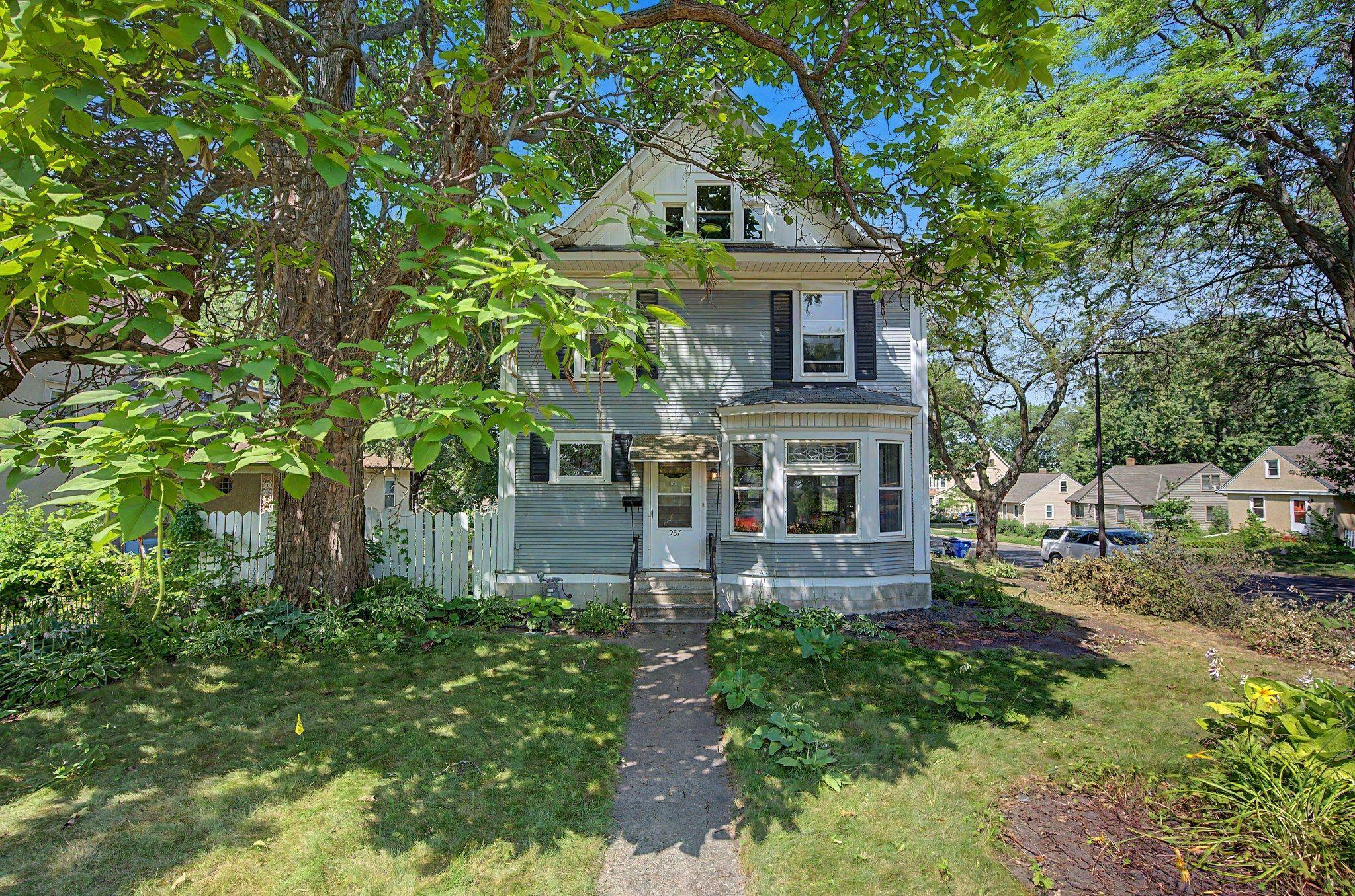 3-web-or-mls-987_Earl_Street_28_mls.jpg
