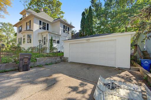 10-web-or-mls-987-Earl-Street_01_print.jpg