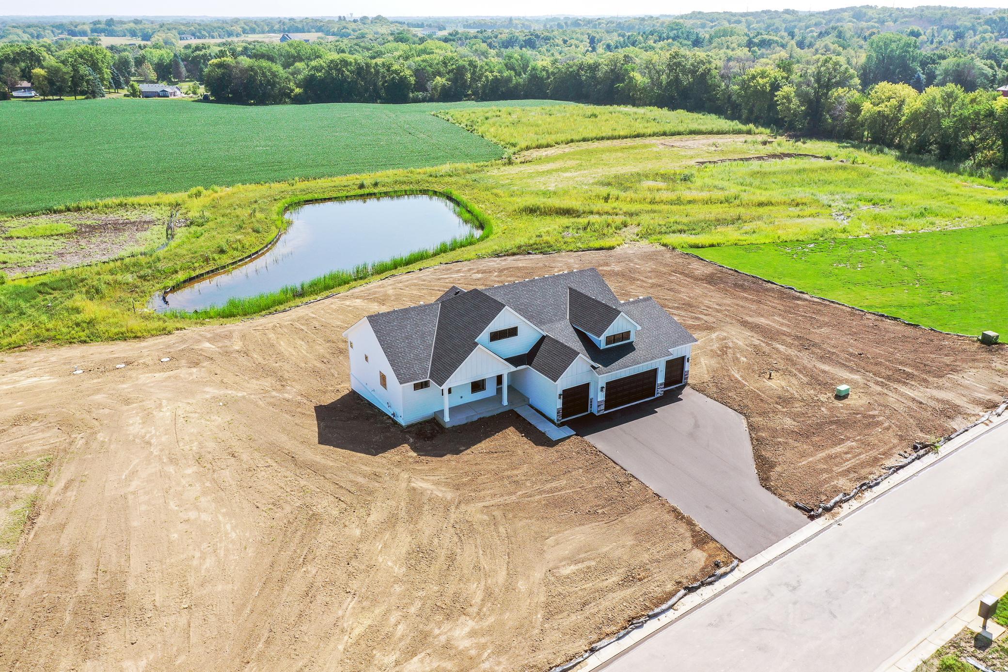 Stunning Rambler on 2.3 Acres! Country Living!