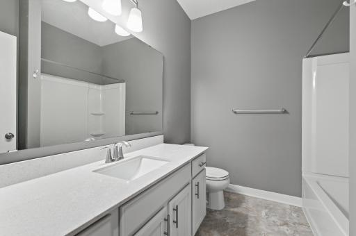 Main level full bath