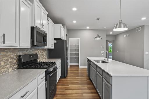 Walk in pantry