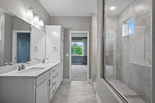 Primary en suite additional storage