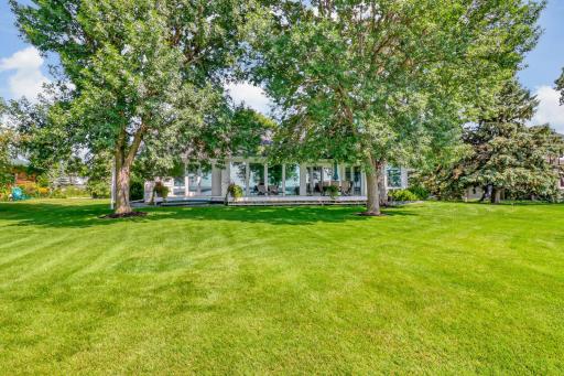 1760 E Shore Drive, Detroit Lakes, MN 56501