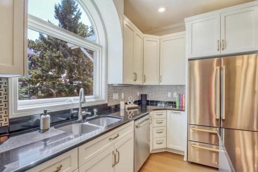 1760 E Shore Drive, Detroit Lakes, MN 56501