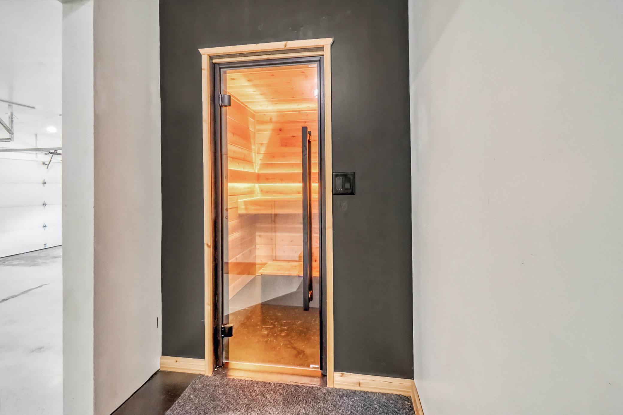 Sauna1_1-3264.jpeg