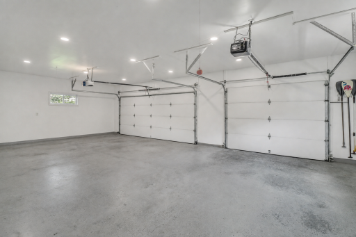 1760 E Shore Drive, Detroit Lakes, MN 56501