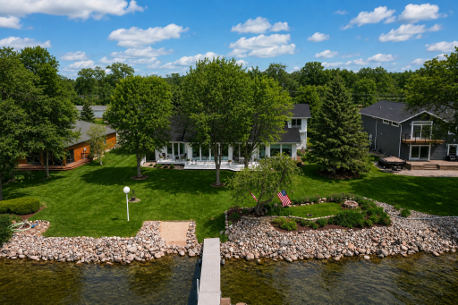 1760 E Shore Drive, Detroit Lakes, MN 56501